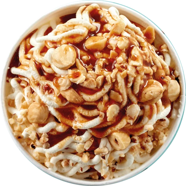 Persischer Madjoon Milchshake mit Banane und Nüssen